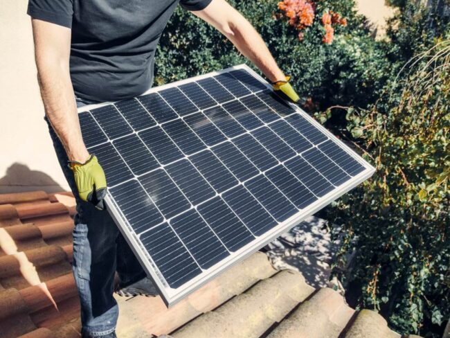 Installation de panneaux solaires